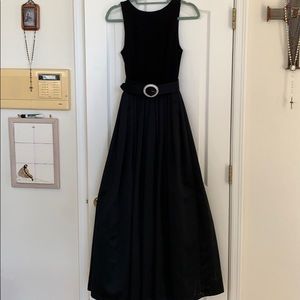 Cache long satin formal black dress with belt